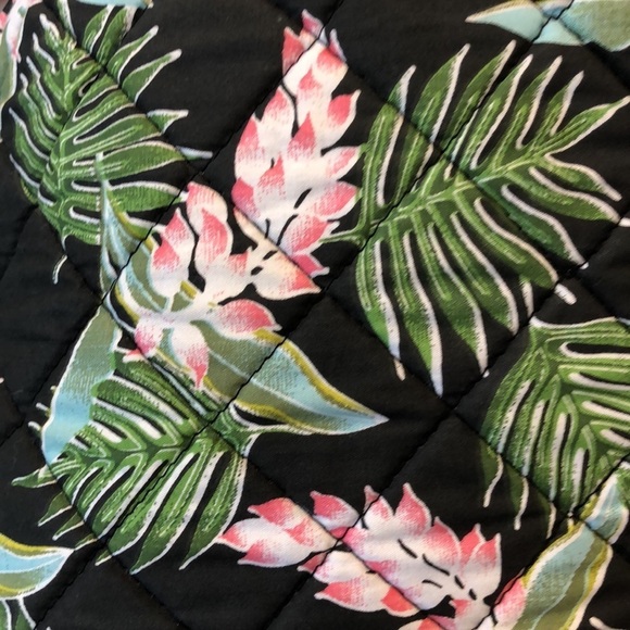 Maggi B Quilted Big hobo  cross-body bag Floral island leaf pattern handle black - Picture 6 of 11